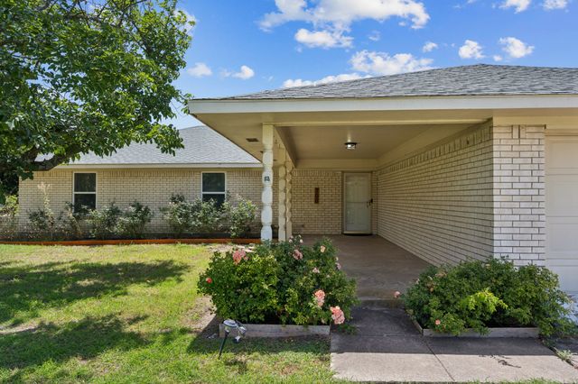 700 Panorama Loop, Waxahachie, TX 75165