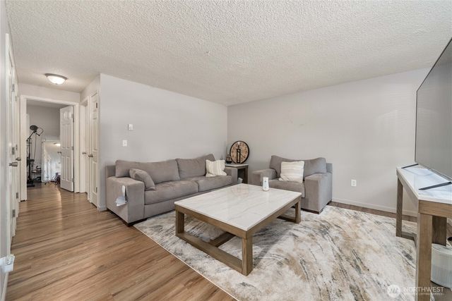 11101 124th Street E, Puyallup, WA 98374