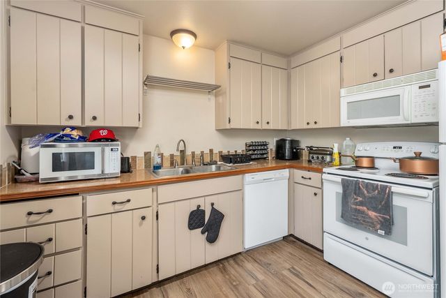 11101 124th Street E, Puyallup, WA 98374