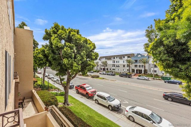 8889 Caminito Plaza Centro 7225, San Diego, CA 92122