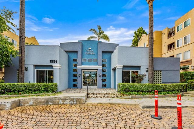 8889 Caminito Plaza Centro 7225, San Diego, CA 92122