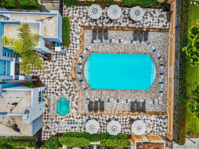 8889 Caminito Plaza Centro 7225, San Diego, CA 92122