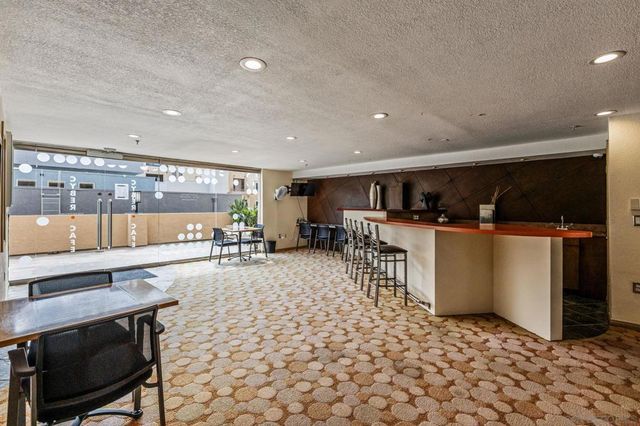 8889 Caminito Plaza Centro 7225, San Diego, CA 92122