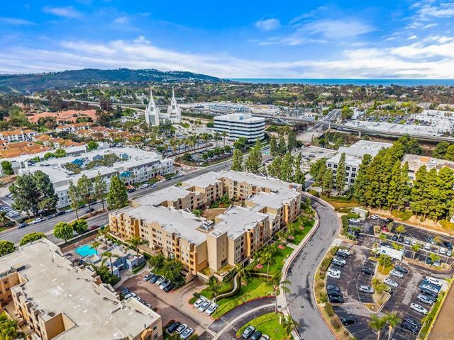 8889 Caminito Plaza Centro 7225, San Diego, CA 92122