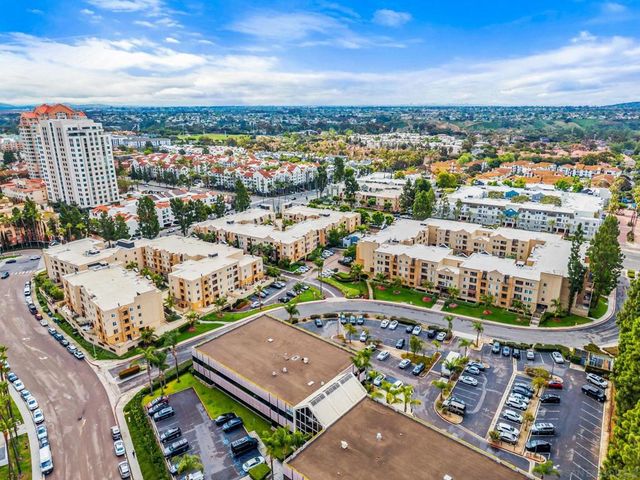 8889 Caminito Plaza Centro 7225, San Diego, CA 92122