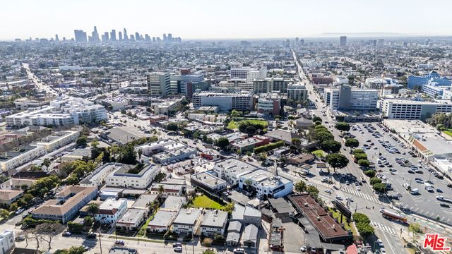 4673 Hollywood Boulevard, Los Angeles, CA 90027