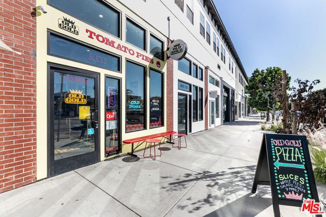 4673 Hollywood Boulevard, Los Angeles, CA 90027