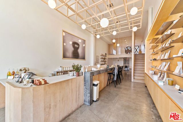 4673 Hollywood Boulevard, Los Angeles, CA 90027