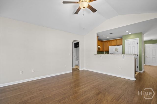 29 Twin Oaks Place, Savannah, GA 31407