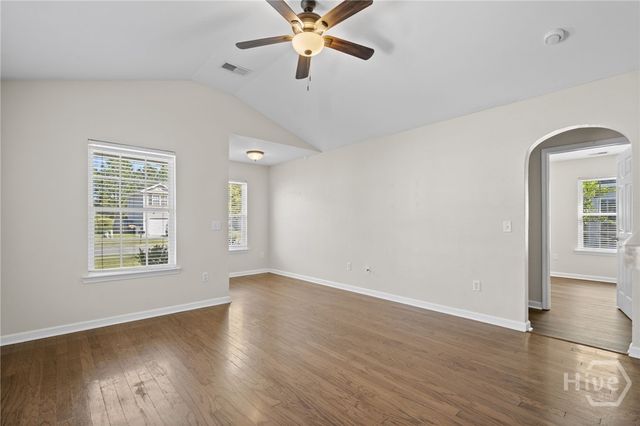 29 Twin Oaks Place, Savannah, GA 31407