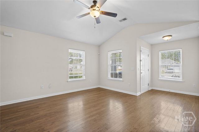 29 Twin Oaks Place, Savannah, GA 31407