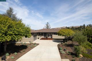 158 Fairfield Pl, Moraga, CA 94556