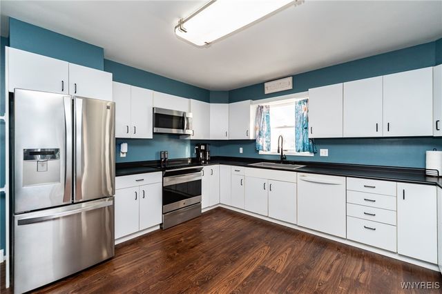 4416 South Bennett Heights, Batavia, NY 14020