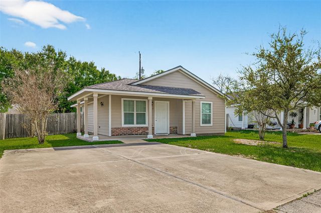 410 Collins Road, Richmond, TX 77469