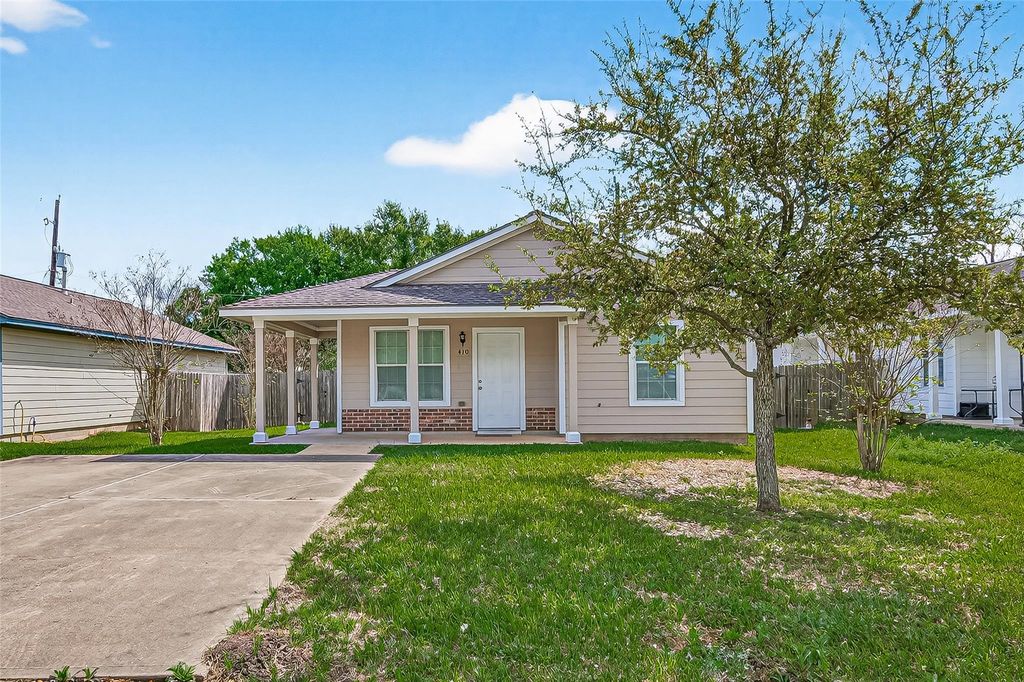 410 Collins Road, Richmond, TX 77469
