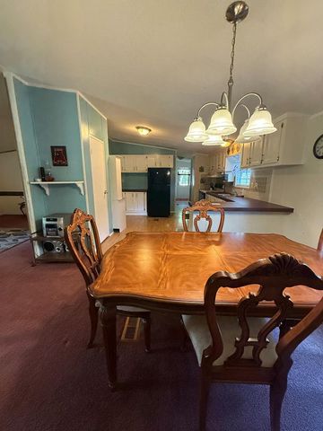184 Mclane St, Pinckard, AL 36371