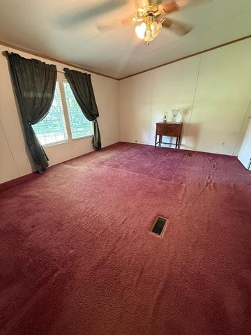 184 Mclane St, Pinckard, AL 36371