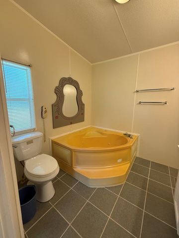 184 Mclane St, Pinckard, AL 36371
