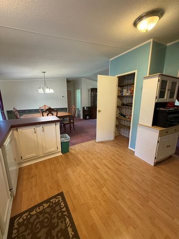 184 Mclane St, Pinckard, AL 36371