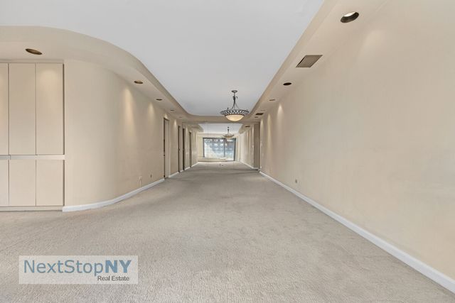 400 E 56th St Apt 9H, New York City, NY 10022