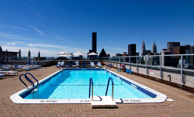 400 E 56th St Apt 9H, New York City, NY 10022