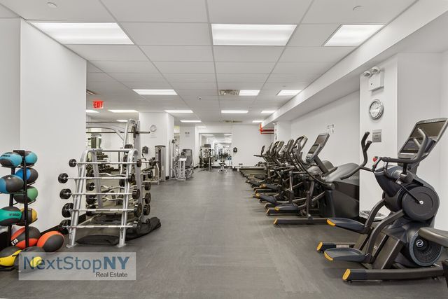 400 E 56th St Apt 9H, New York City, NY 10022