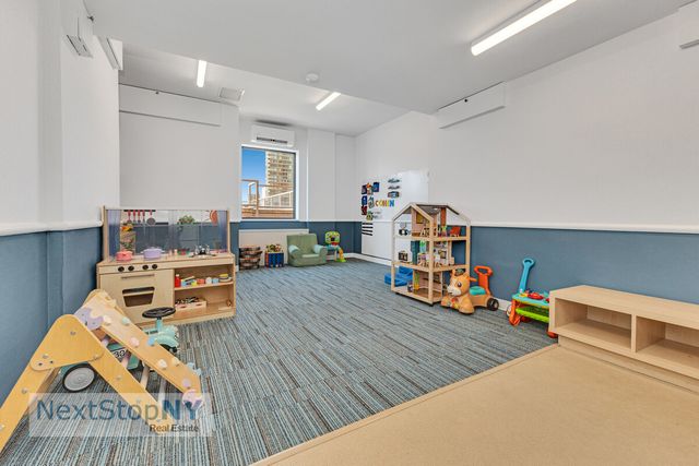 400 E 56th St Apt 9H, New York City, NY 10022