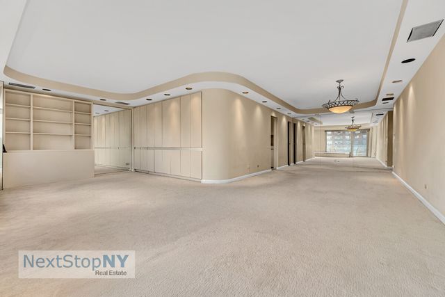 400 E 56th St Apt 9H, New York City, NY 10022
