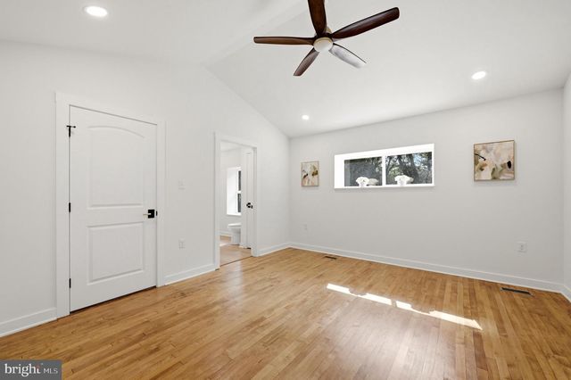 78 JOE MILLER RD, Kearneysville, WV 25430