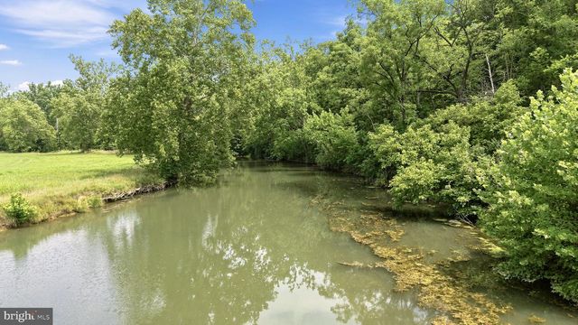 78 JOE MILLER RD, Kearneysville, WV 25430