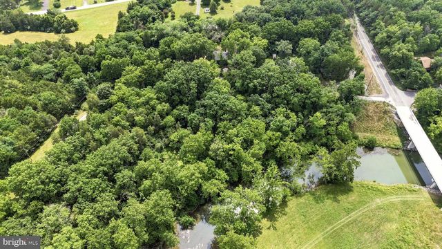 78 JOE MILLER RD, Kearneysville, WV 25430