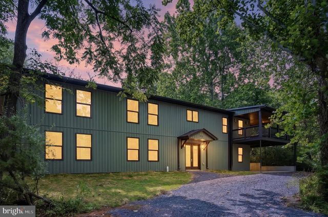 78 JOE MILLER RD, Kearneysville, WV 25430