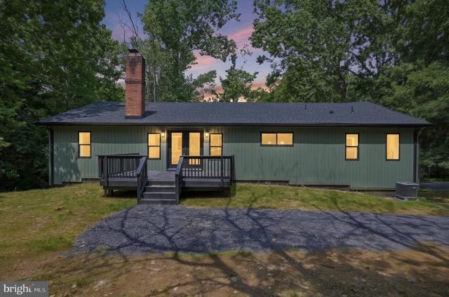 78 JOE MILLER RD, Kearneysville, WV 25430
