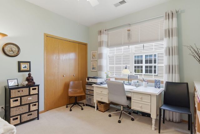 1203 Poppyfield Place, Schererville, IN 46375