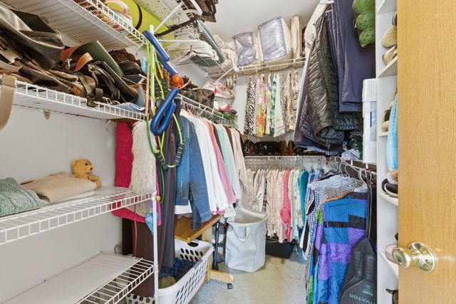 1203 Poppyfield Place, Schererville, IN 46375