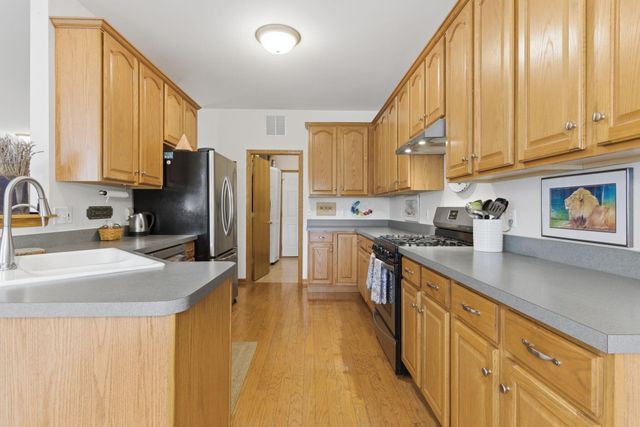 1203 Poppyfield Place, Schererville, IN 46375