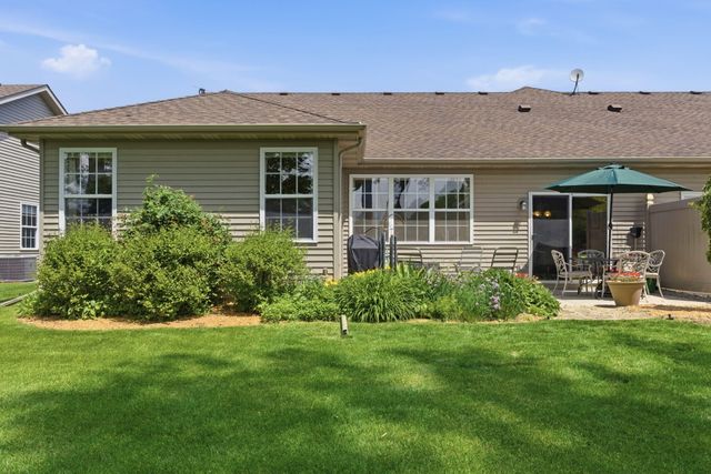 1203 Poppyfield Place, Schererville, IN 46375