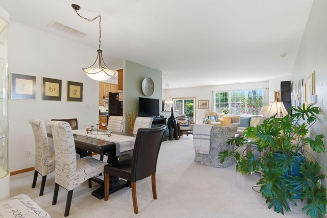 1203 Poppyfield Place, Schererville, IN 46375