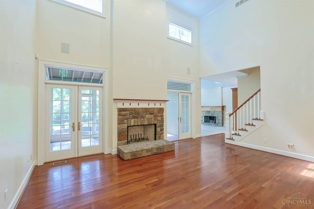 2321 Manistique Lakes Drive, Lebanon, OH 45036