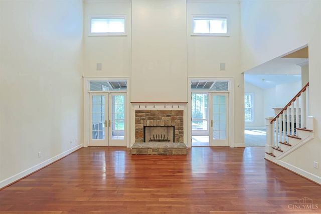 2321 Manistique Lakes Drive, Lebanon, OH 45036