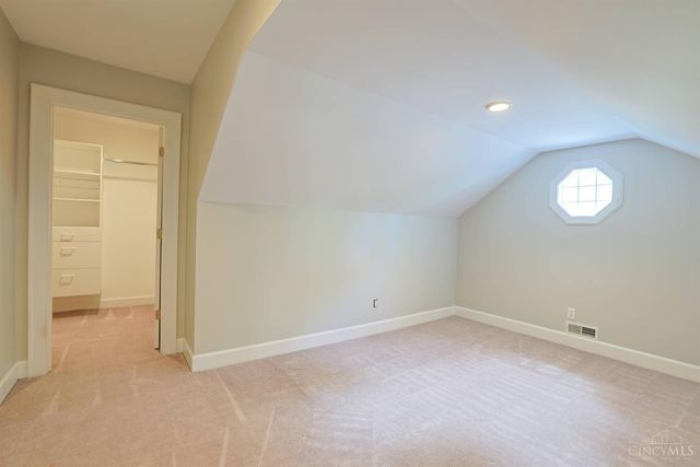 2321 Manistique Lakes Drive, Lebanon, OH 45036