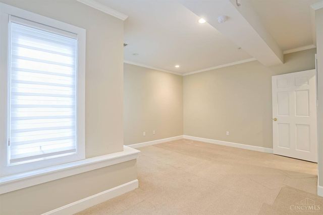 2321 Manistique Lakes Drive, Lebanon, OH 45036