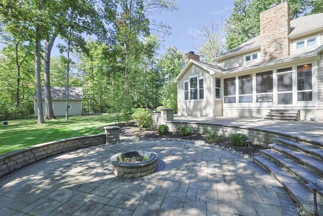 2321 Manistique Lakes Drive, Lebanon, OH 45036