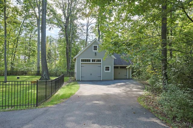 2321 Manistique Lakes Drive, Lebanon, OH 45036