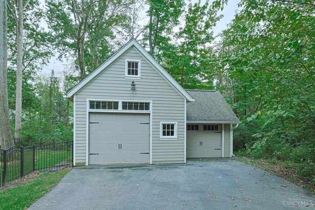 2321 Manistique Lakes Drive, Lebanon, OH 45036