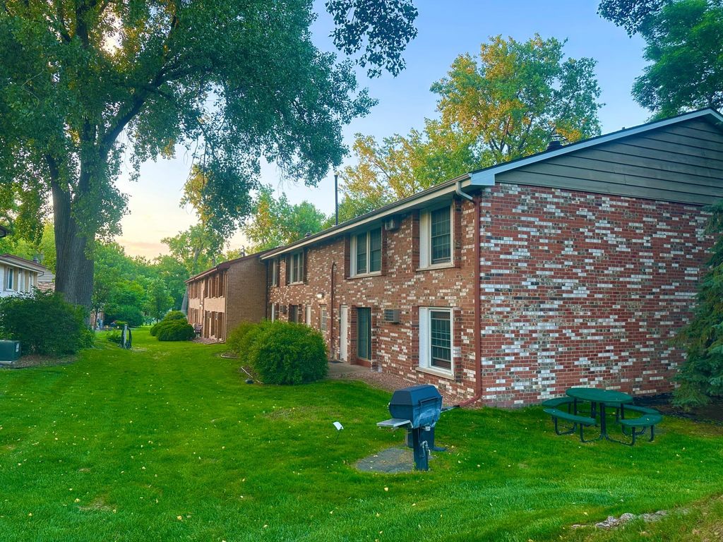 4548 Cedar Lake Road S 6, Saint Louis Park, MN 55416 — photo 2