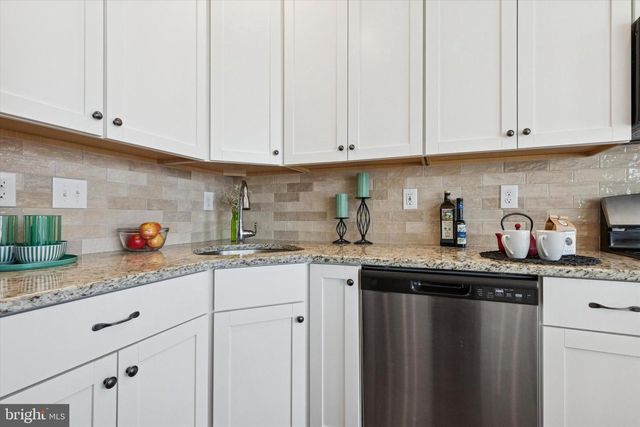 425 CHERRY BLOSSOM LANE, Norristown, PA 19403