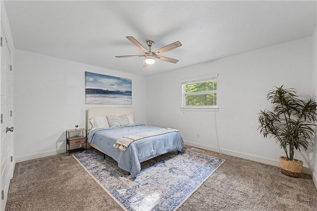 4 Evesham Lane, Bella Vista, AR 72714
