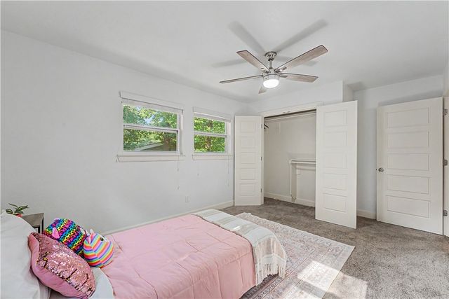 4 Evesham Lane, Bella Vista, AR 72714