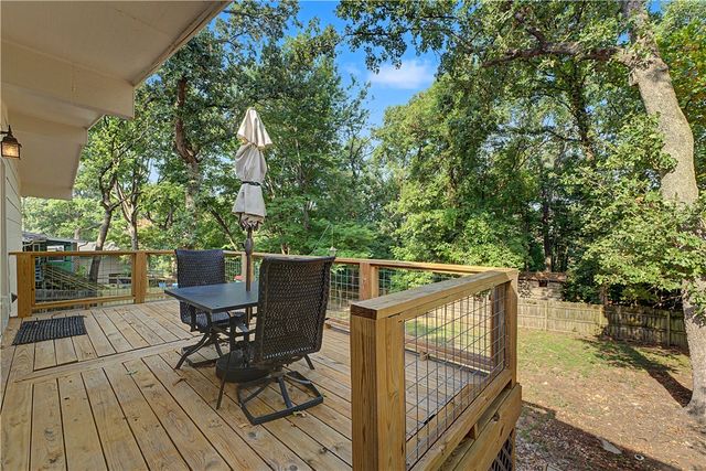4 Evesham Lane, Bella Vista, AR 72714